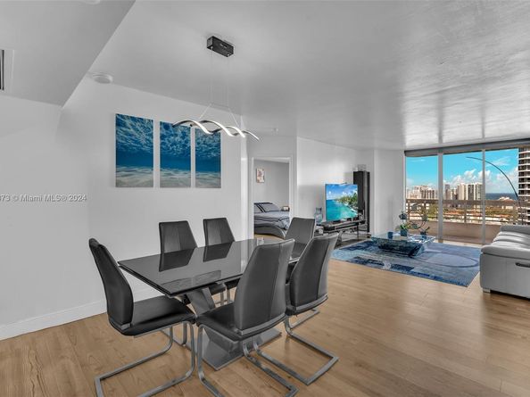 3530 Mystic Pointe Dr 2907, Aventura FL 33180