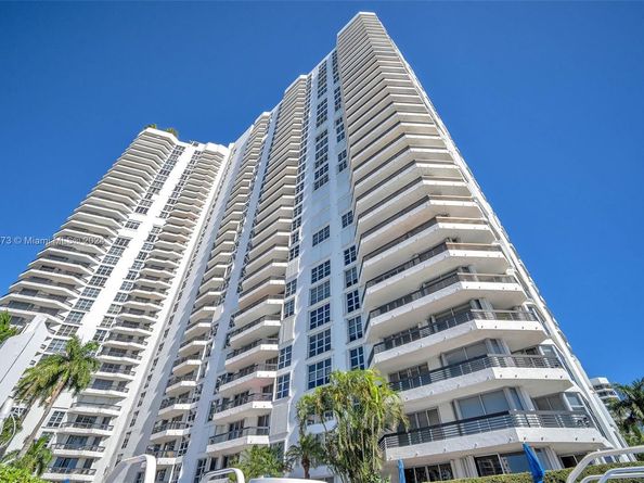 3530 Mystic Pointe Dr 2907, Aventura FL 33180