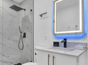 797 NW 35th St, Miami FL 33127