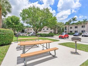2251 NW 77th Way 205, Pembroke Pines FL 33024