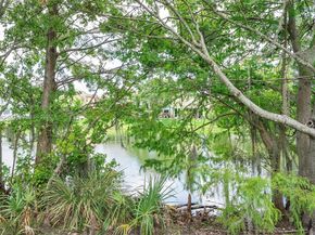 2251 NW 77th Way 205, Pembroke Pines FL 33024