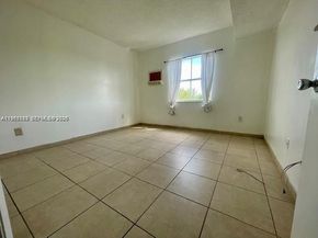 8260 SW 210th St 311, Cutler Bay FL 33189