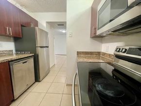 8260 SW 210th St 311, Cutler Bay FL 33189