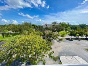 8260 SW 210th St 311, Cutler Bay FL 33189