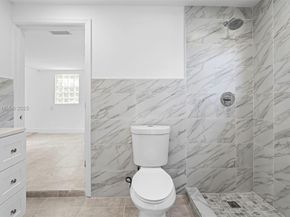 760 NW 126th St, North Miami FL 33168