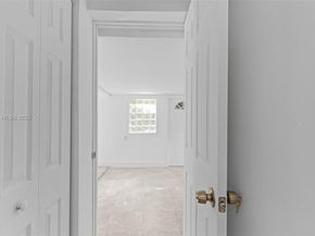 760 NW 126th St, North Miami FL 33168