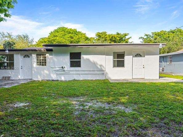 760 NW 126th St, North Miami FL 33168