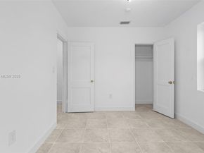 760 NW 126th St, North Miami FL 33168