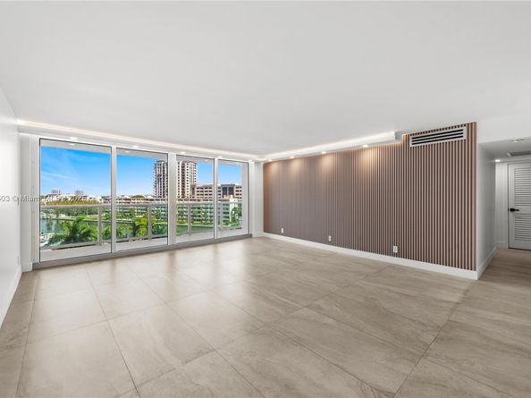 100 Bayview Dr 604, Sunny Isles Beach FL 33160