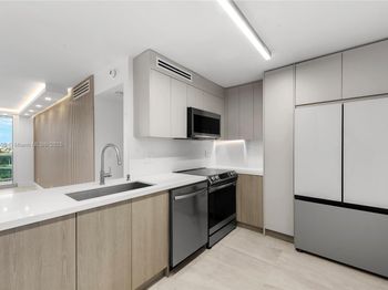 100 Bayview Dr