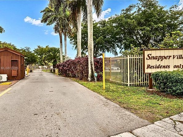 7024 SW 114th Pl A52, Miami FL 33173
