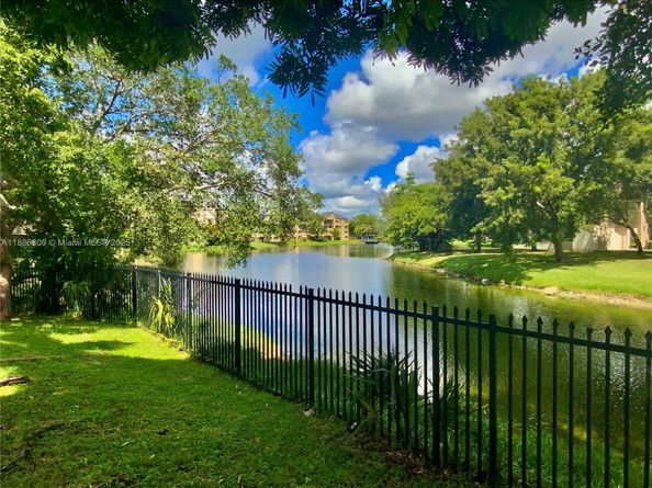 7024 SW 114th Pl A52, Miami FL 33173