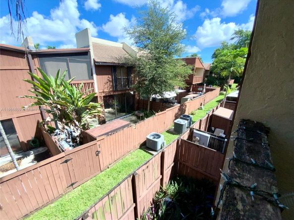 7024 SW 114th Pl A52, Miami FL 33173