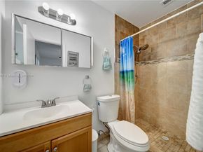 811 SW 39th Ave, Fort Lauderdale FL 33312