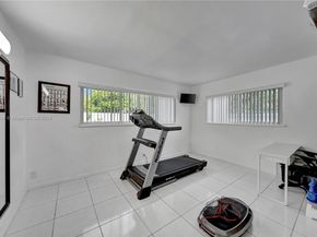 811 SW 39th Ave, Fort Lauderdale FL 33312