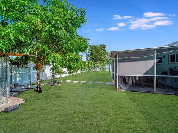 811 SW 39th Ave, Fort Lauderdale FL 33312