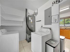 811 SW 39th Ave, Fort Lauderdale FL 33312