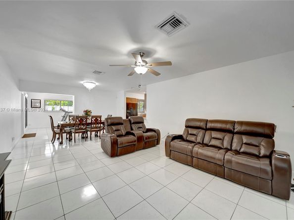 811 SW 39th Ave, Fort Lauderdale FL 33312