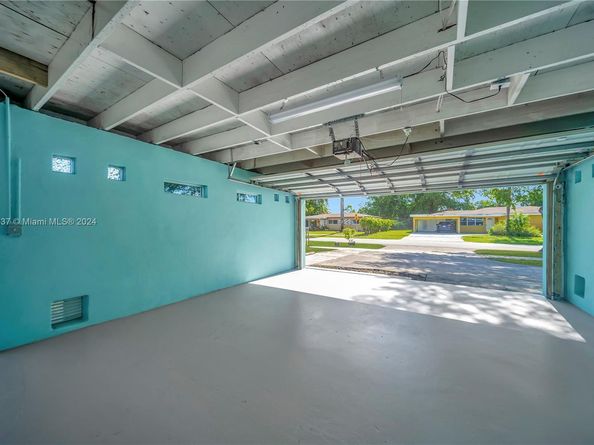 811 SW 39th Ave, Fort Lauderdale FL 33312