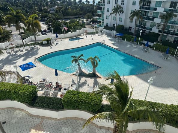 7900 Harbor Island Dr 906, North Bay Village FL 33141