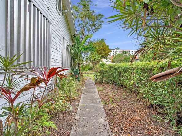 1031 SW 29th Ave, Miami FL 33135