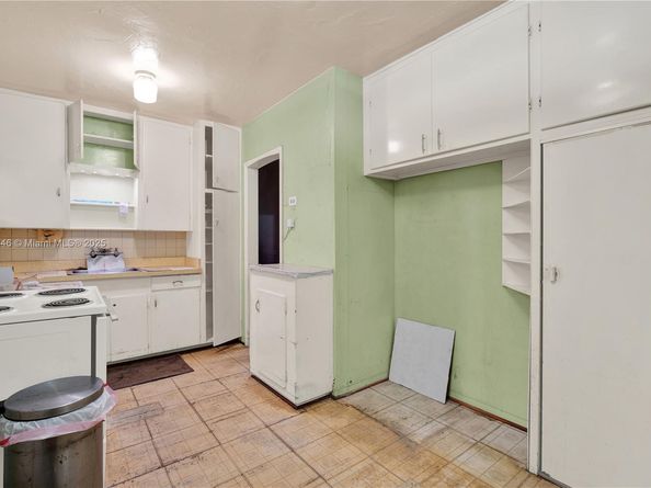 1031 SW 29th Ave, Miami FL 33135
