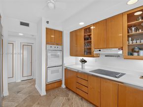 21150 Point Pl 1505, Aventura FL 33180