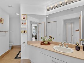 21150 Point Pl 1505, Aventura FL 33180