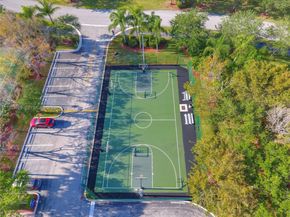 1303 NW 167th Ave, Pembroke Pines FL 33028