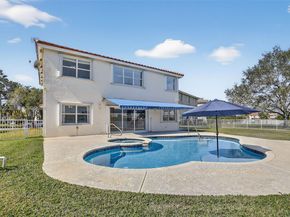 1303 NW 167th Ave, Pembroke Pines FL 33028