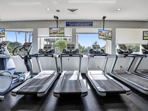 1303 NW 167th Ave, Pembroke Pines FL 33028