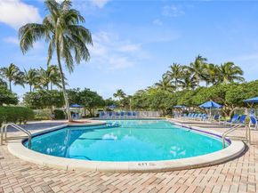 1303 NW 167th Ave, Pembroke Pines FL 33028