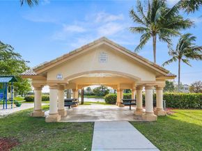 1303 NW 167th Ave, Pembroke Pines FL 33028