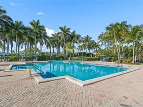 1303 NW 167th Ave, Pembroke Pines FL 33028