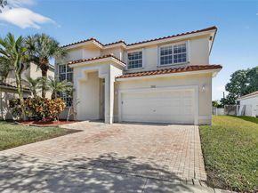 1303 NW 167th Ave, Pembroke Pines FL 33028
