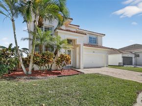 1303 NW 167th Ave, Pembroke Pines FL 33028
