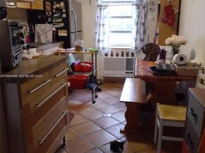 645 NE 77th St 8, Miami FL 33138