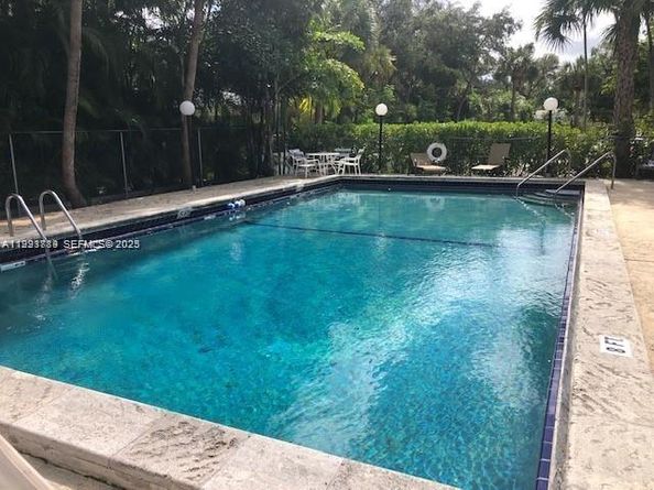 645 NE 77th St 8, Miami FL 33138