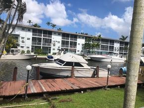 645 NE 77th St 8, Miami FL 33138