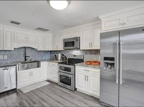 502 Rambling Drive Cir, Wellington FL 33414