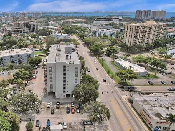 1465 NE 123rd St 814, North Miami FL 33161