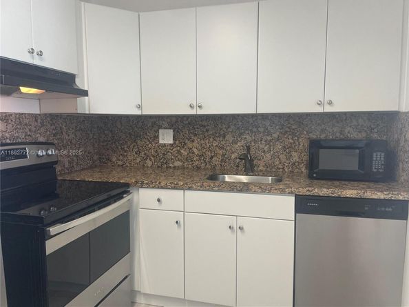 1465 NE 123rd St 814, North Miami FL 33161