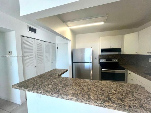 1465 NE 123rd St 814, North Miami FL 33161