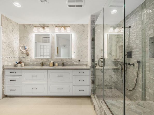 5120 Carillo St, Coral Gables FL 33146