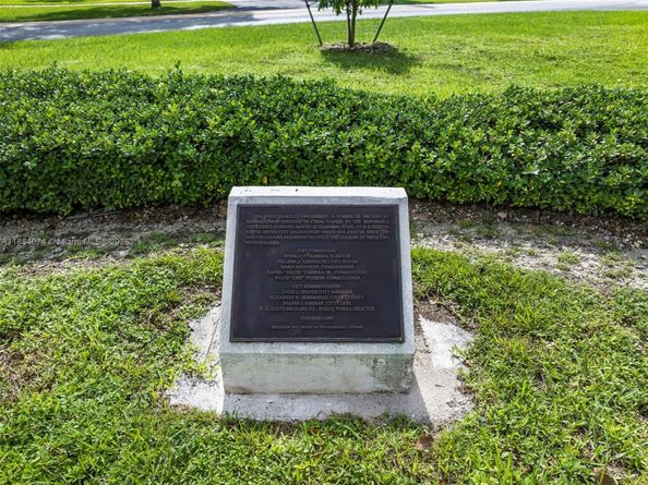 5120 Carillo St, Coral Gables FL 33146