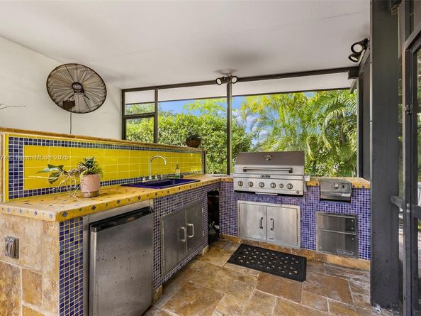 5120 Carillo St, Coral Gables FL 33146