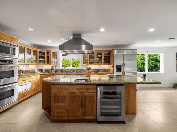 5120 Carillo St, Coral Gables FL 33146