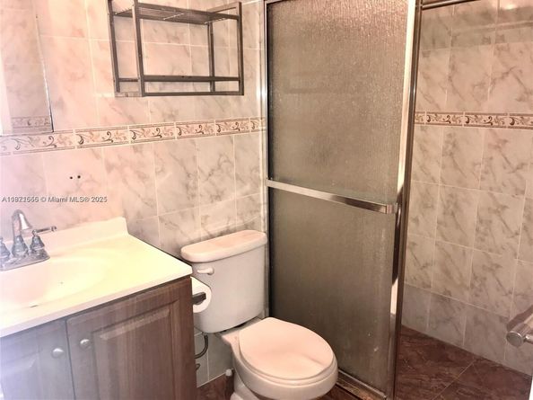 1833 S Ocean Dr 305, Hallandale Beach FL 33009