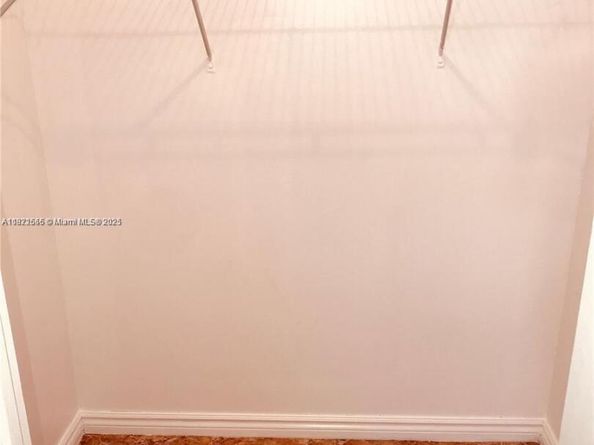 1833 S Ocean Dr 305, Hallandale Beach FL 33009