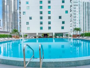 500 Brickell Ave 2203, Miami FL 33131